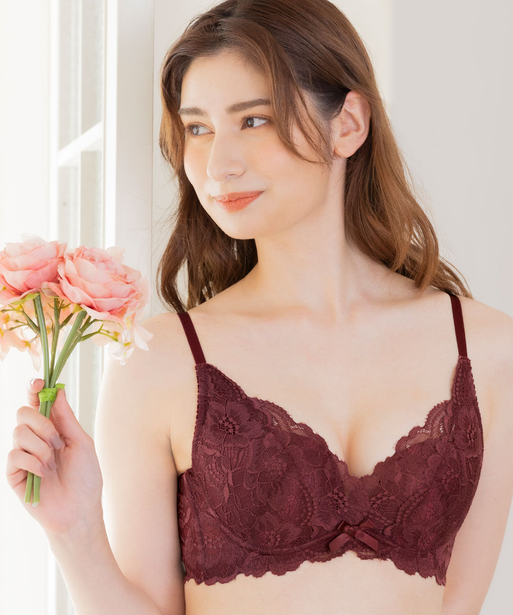 Flower Side Slimming Lace Push-Up Bra for a greater sense of