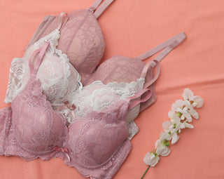 Take the bra quiz. Learn how to get the perfect bra fit.