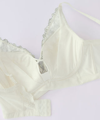 Sujetador con soporte lateral cruzado frontal con bordado floral (Copa FGH)