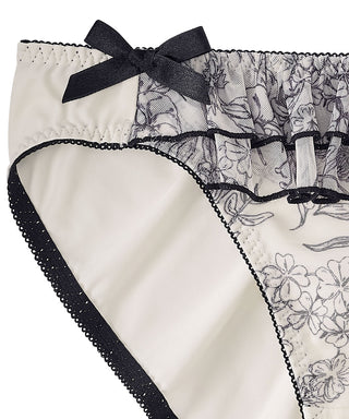 Banyak bunga seluar dalam bikini