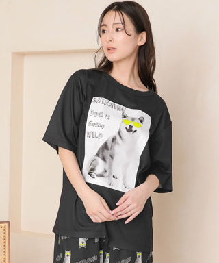 Conjunto superior-inferior de manga corta con ilustración de perro Shiba con talla unisex