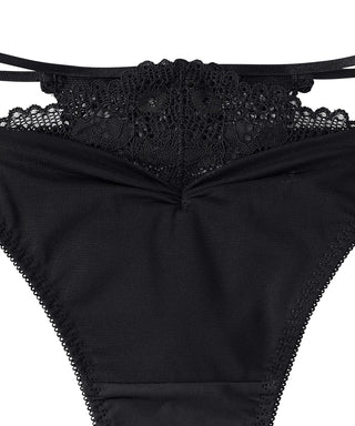 Tanga transparente en capas