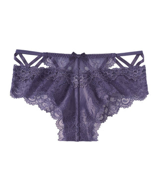 Seluar dalam renda tangga