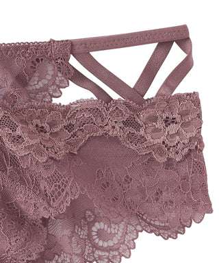 Seluar dalam renda tangga