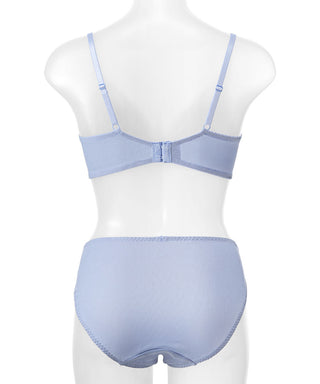 Comfy and Stays Dry Dreaming Wireless Bra & Panty